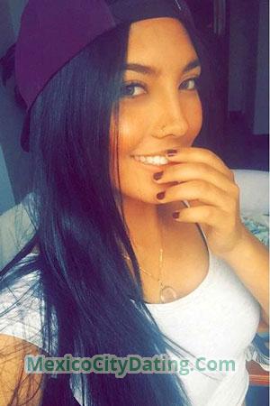 181816 - Juliana Age: 25 - Colombia