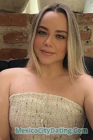 226413 - Iseth Age: 39 - Colombia