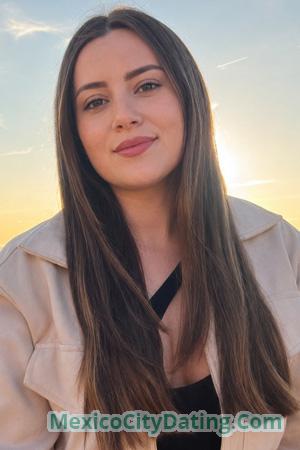 227508 - Laura Age: 26 - Colombia