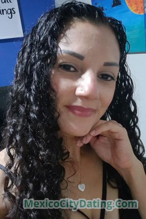 227789 - Karla Vanessa Age: 46 - Costa Rica