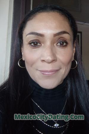 227893 - Oyuky Age: 58 - Costa Rica